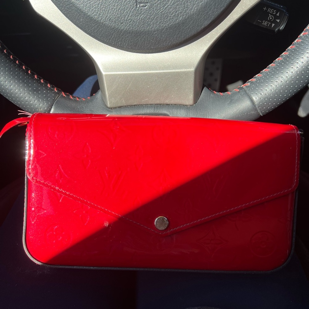 Louis Vuitton Vernis Felicie - AUTHENTIC